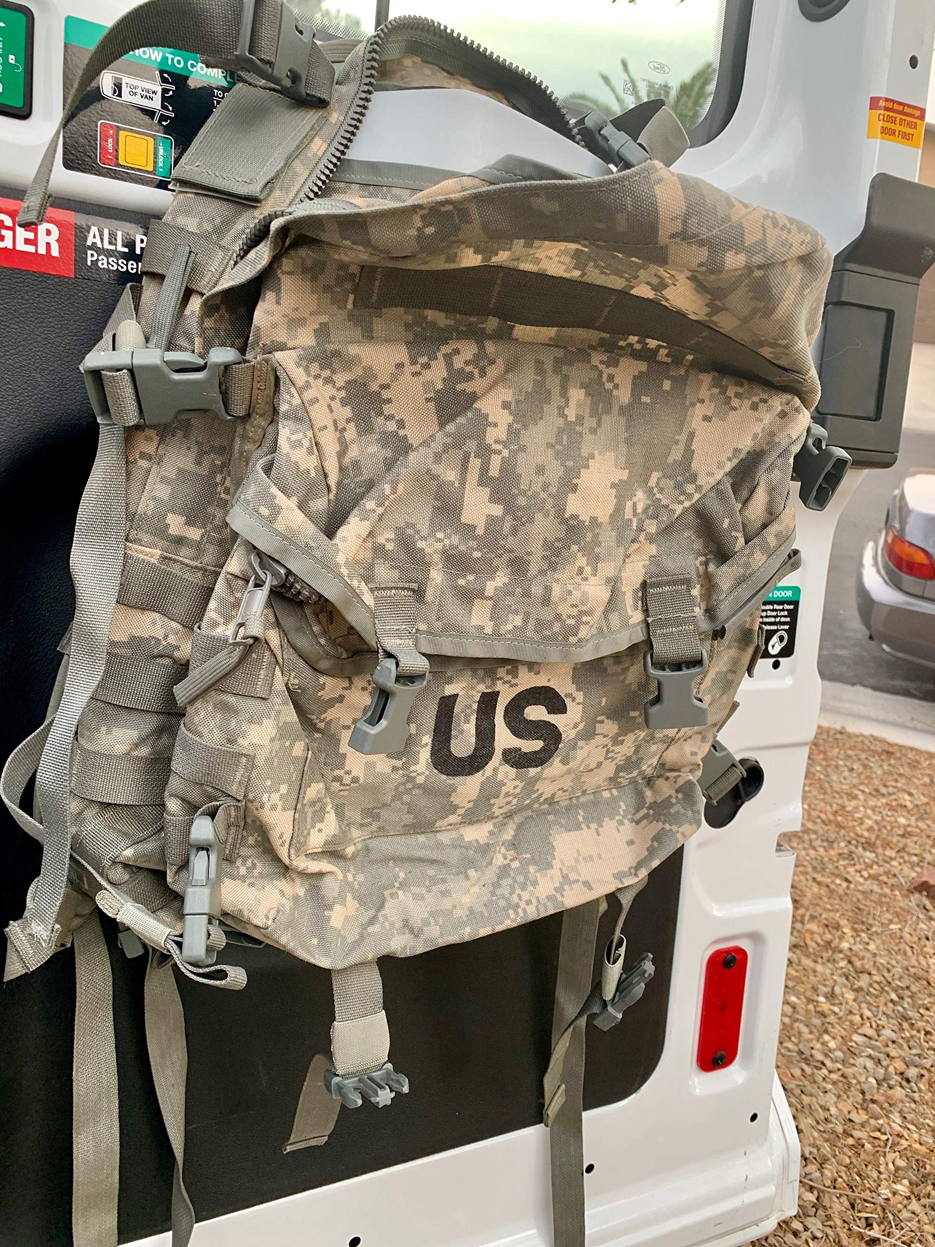 Amazon.co.jp: 米軍の弾薬 Can Man MOLLE タクティカルバックパック